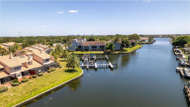 10438 SAINT TROPEZ PLACE, Tampa, FL 33615