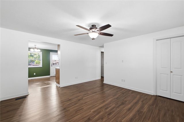 6924 Shellcross Drive, Dayton, OH 45424