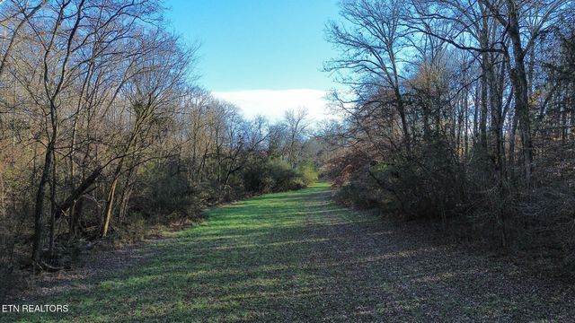 Brakebill School Rd, Madisonville, TN 37354