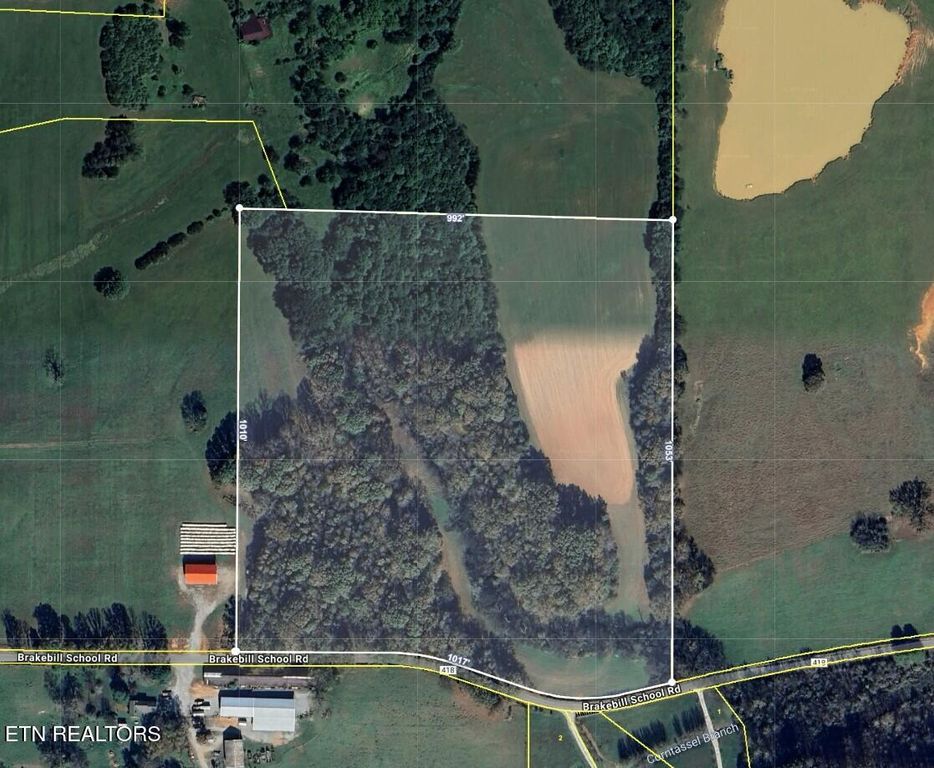 Brakebill School Rd, Madisonville, TN 37354