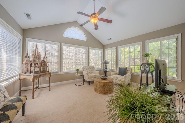 52 Mountain Meadow Circle, Weaverville, NC 28787