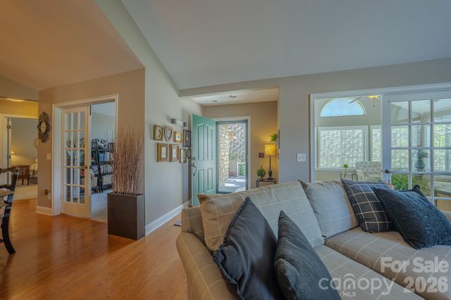 52 Mountain Meadow Circle, Weaverville, NC 28787