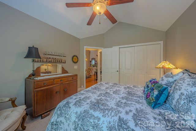 52 Mountain Meadow Circle, Weaverville, NC 28787