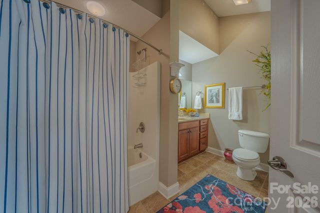 52 Mountain Meadow Circle, Weaverville, NC 28787