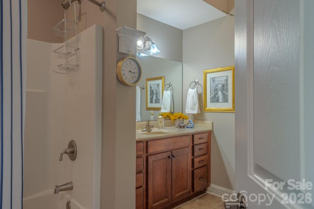 52 Mountain Meadow Circle, Weaverville, NC 28787