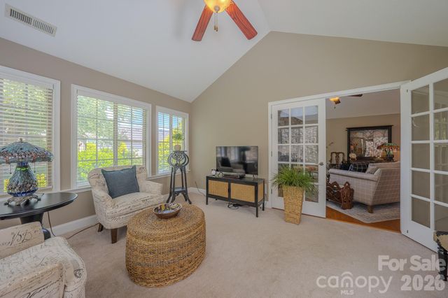 52 Mountain Meadow Circle, Weaverville, NC 28787
