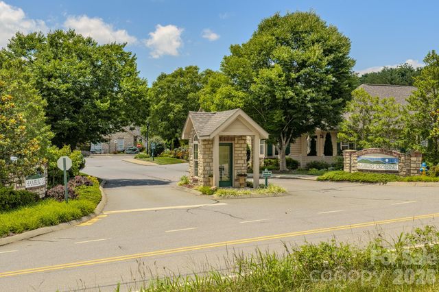 52 Mountain Meadow Circle, Weaverville, NC 28787
