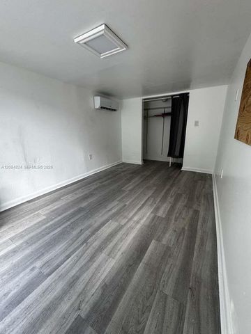 1121 NW 40th Street 3, Miami, FL 33127