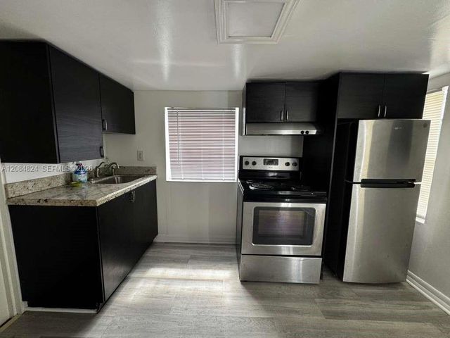 1121 NW 40th Street 3, Miami, FL 33127