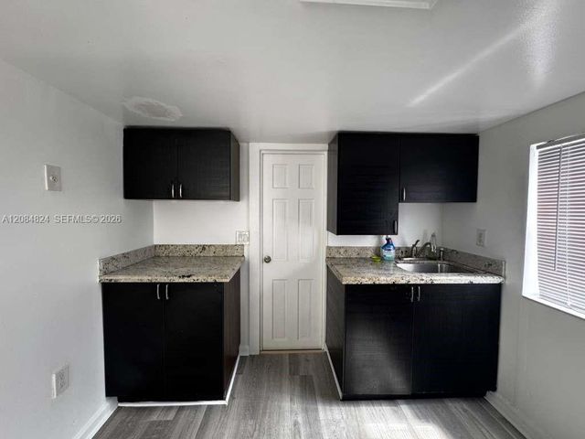 1121 NW 40th Street 3, Miami, FL 33127