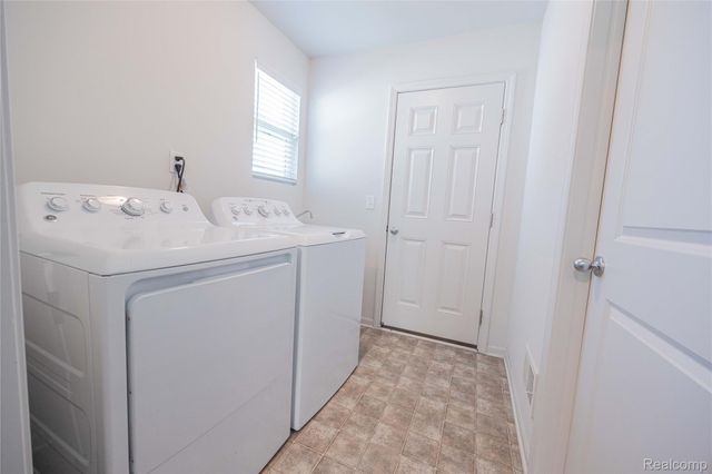 37467 S Dianne Lane, Huron Charter Township, MI 48164
