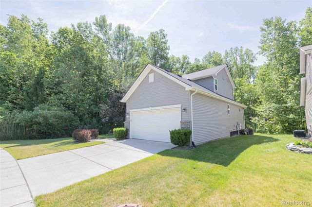 37467 S Dianne Lane, Huron Charter Township, MI 48164