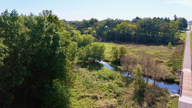 Unit 13 Deer Hollow Court, Deforest, WI 53532