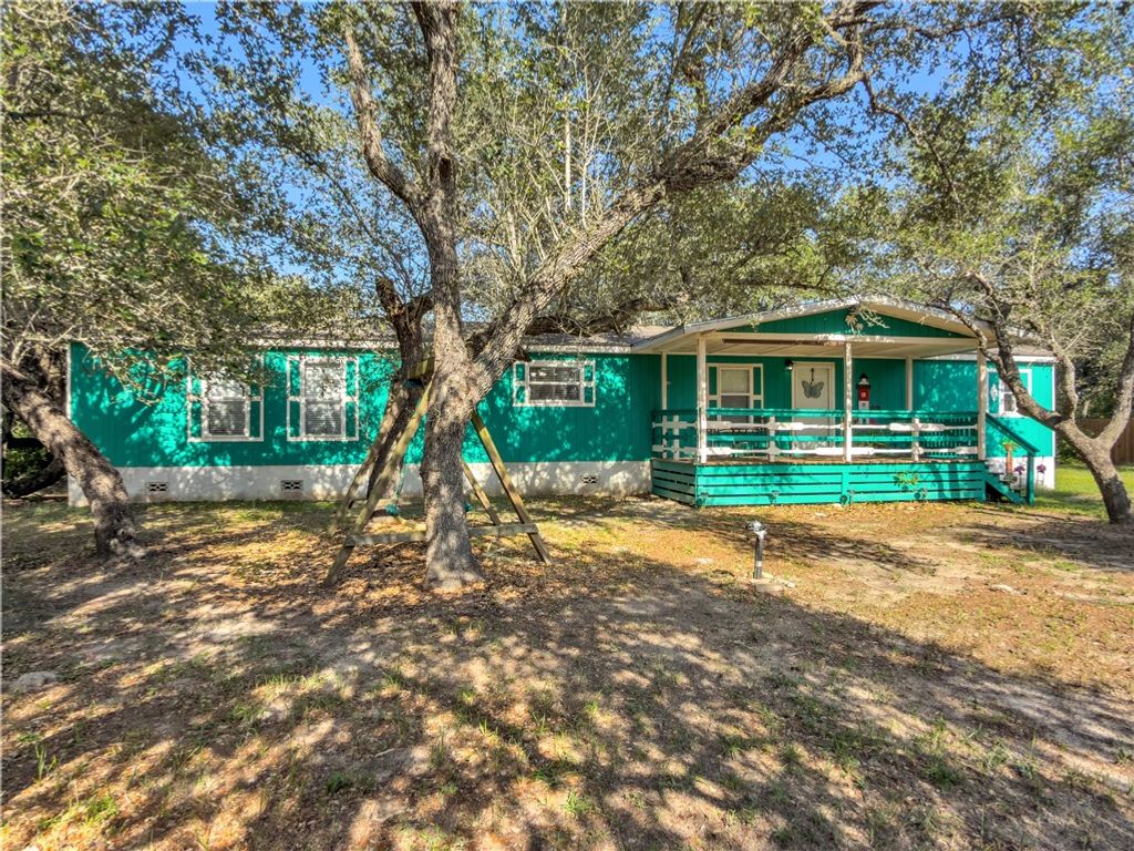 510 Rowe St, Rockport, TX 78382 — photo 3