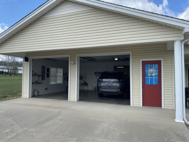 2428 Highway 231, S, Shelbyville, TN 37160