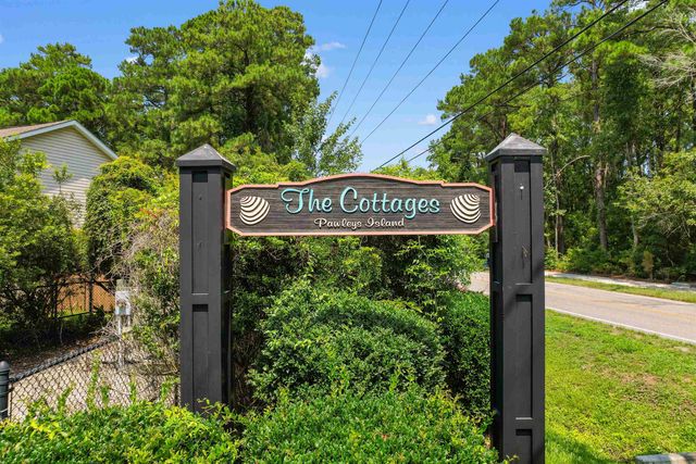 344 Clearwater Dr., Pawleys Island, SC 29585