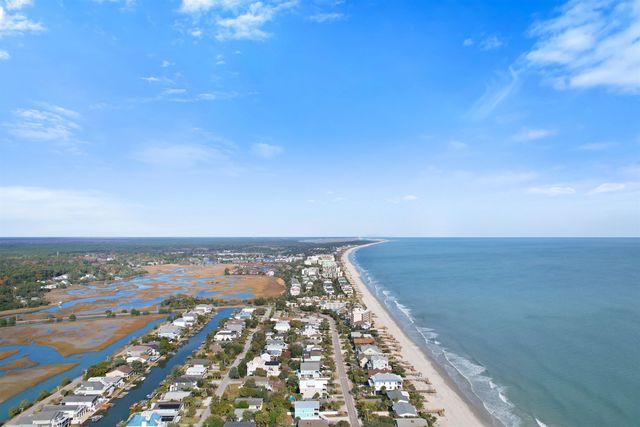 344 Clearwater Dr., Pawleys Island, SC 29585