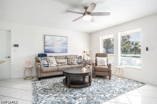 1207 Hernando ST, Naples, FL 34103