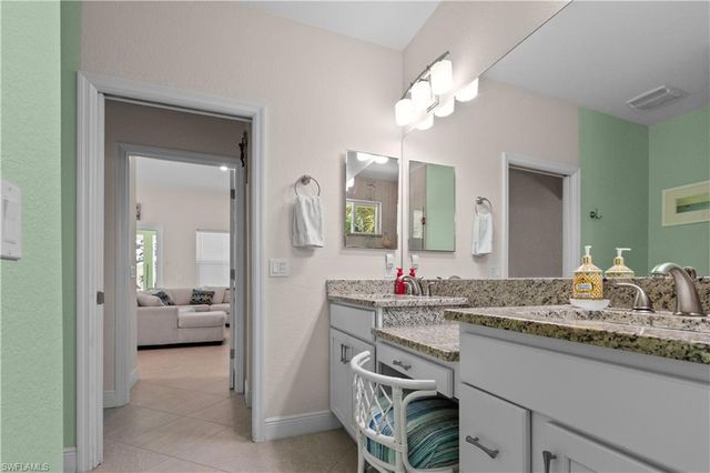 140 Pearl ST, Fort Myers Beach, FL 33931