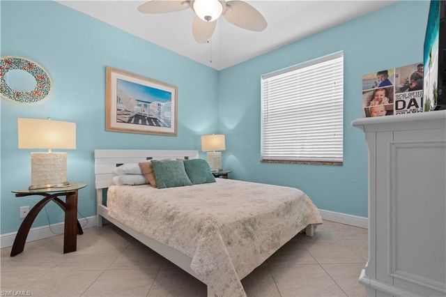 140 Pearl ST, Fort Myers Beach, FL 33931