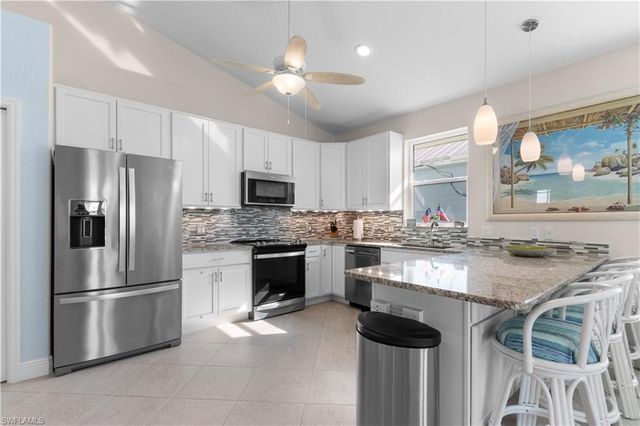 140 Pearl ST, Fort Myers Beach, FL 33931