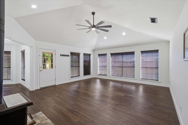 1804 Vz County Road 1224, Grand Saline, TX 75140