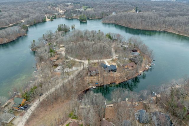8670 N Island Drive Lot 32 and 33, Morton Twp, MI 49346