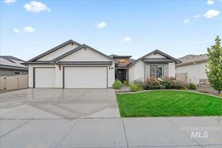 1722 N Peakhurt Ave, Kuna, ID 83634