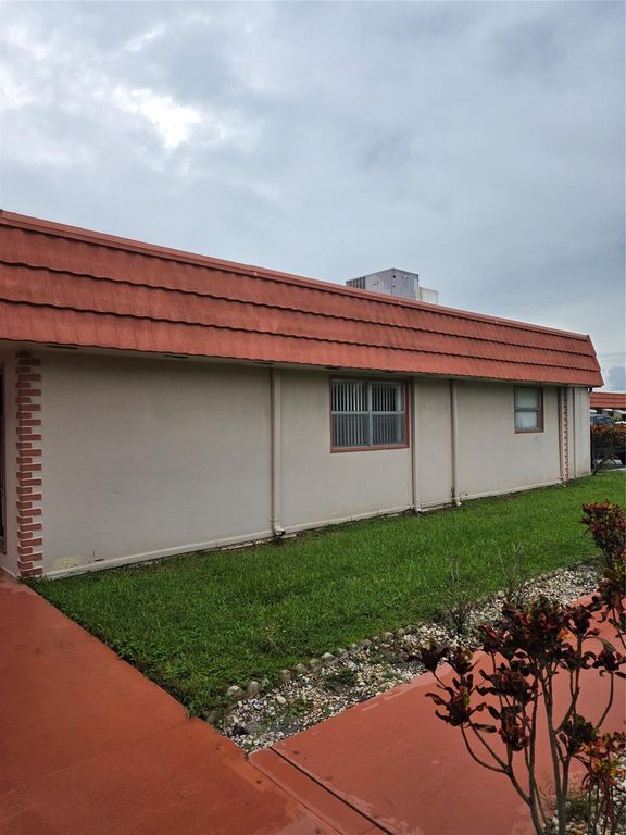 Image 5 of property listing at 123 Seville 123, Delray Beach, FL 33446