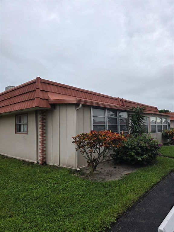 Image 6 of property listing at 123 Seville 123, Delray Beach, FL 33446