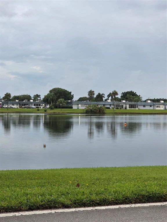 Image 7 of property listing at 123 Seville 123, Delray Beach, FL 33446