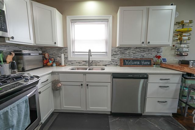 918 Post Road, Muskegon, MI 49441