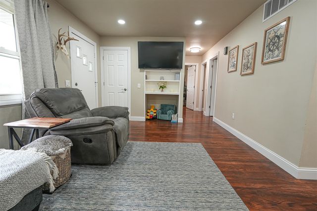 918 Post Road, Muskegon, MI 49441