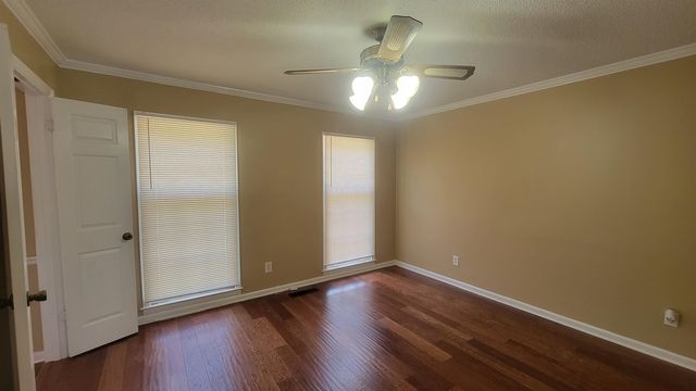 6879 AMERSHAM DR, Memphis, TN 38119