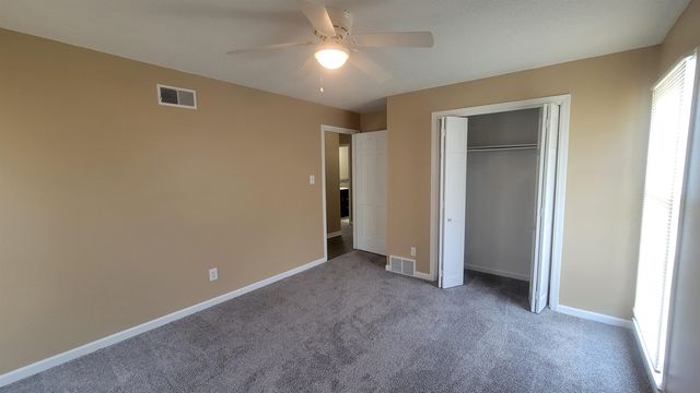6879 AMERSHAM DR, Memphis, TN 38119