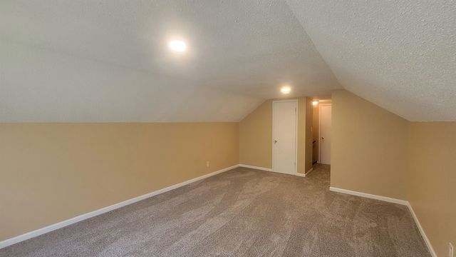 6879 AMERSHAM DR, Memphis, TN 38119