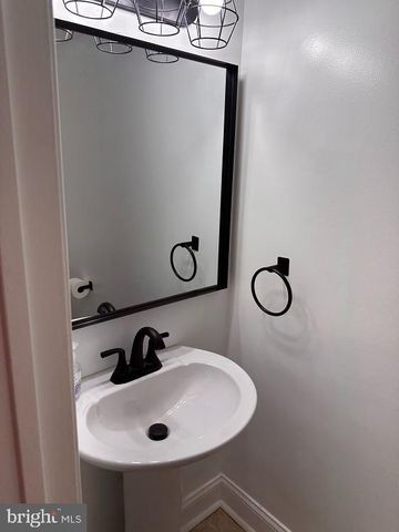 2240 ANVIL LN, Temple Hills, MD 20748