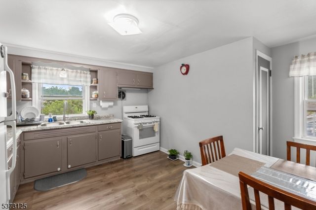 13 Smith St, Bloomfield Twp., NJ 07003