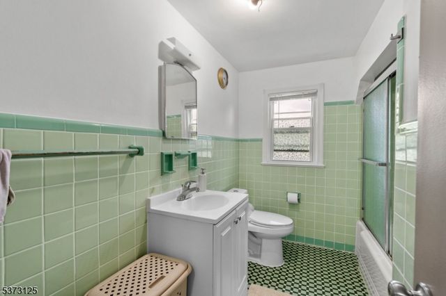 13 Smith St, Bloomfield Twp., NJ 07003