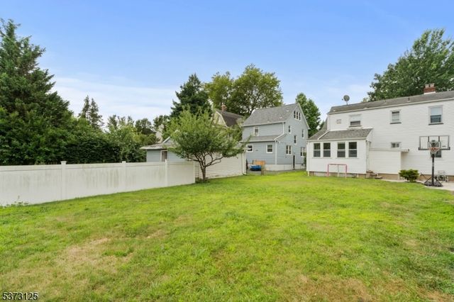 13 Smith St, Bloomfield Twp., NJ 07003