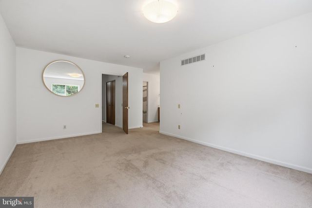 221 JOHNCE RD, Newark, DE 19711