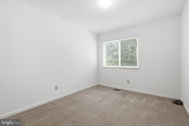 221 JOHNCE RD, Newark, DE 19711