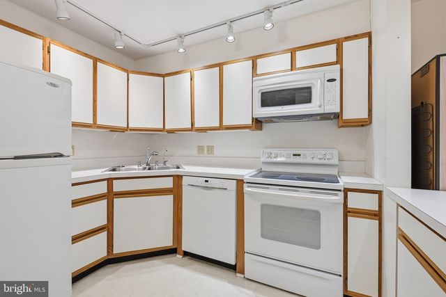 221 JOHNCE RD, Newark, DE 19711