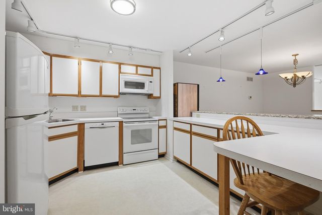 221 JOHNCE RD, Newark, DE 19711