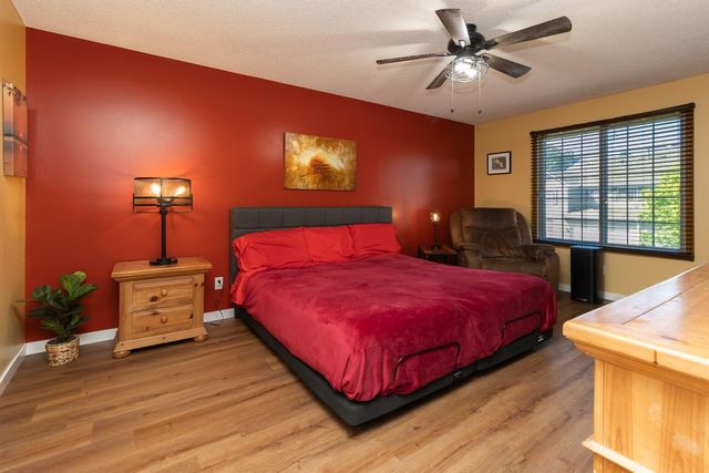 1944 Mockingbird Avenue, Shakopee, MN 55379