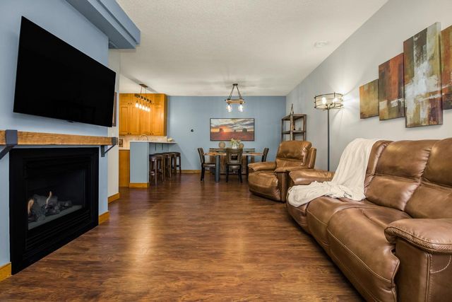 1944 Mockingbird Avenue, Shakopee, MN 55379