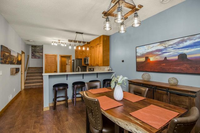 1944 Mockingbird Avenue, Shakopee, MN 55379