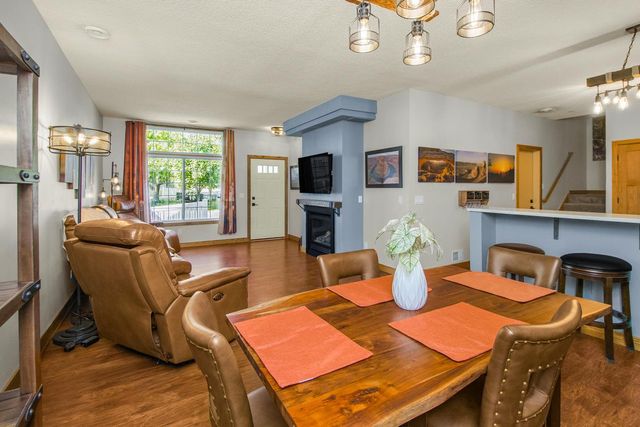 1944 Mockingbird Avenue, Shakopee, MN 55379