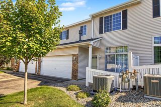 1944 Mockingbird Avenue, Shakopee, MN 55379