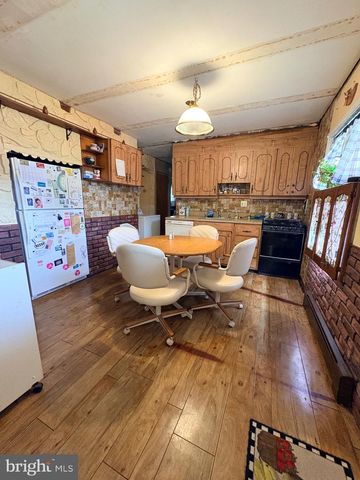 9338 ANNAPOLIS RD, Philadelphia, PA 19114